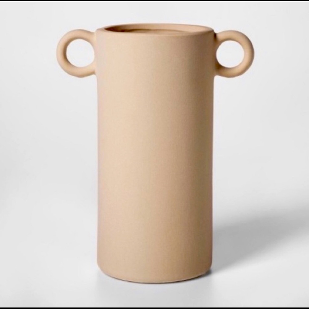 ISO Target project 62 Earthenware vase.